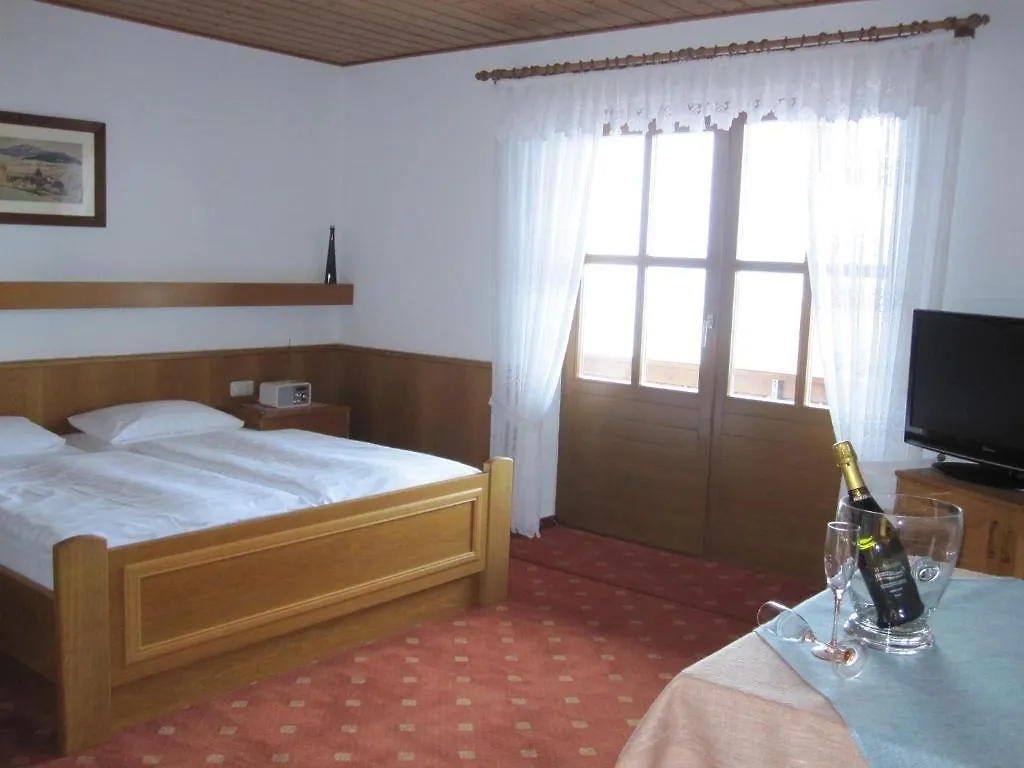 Pension Diana Elisabethszell Haibach  Germany
